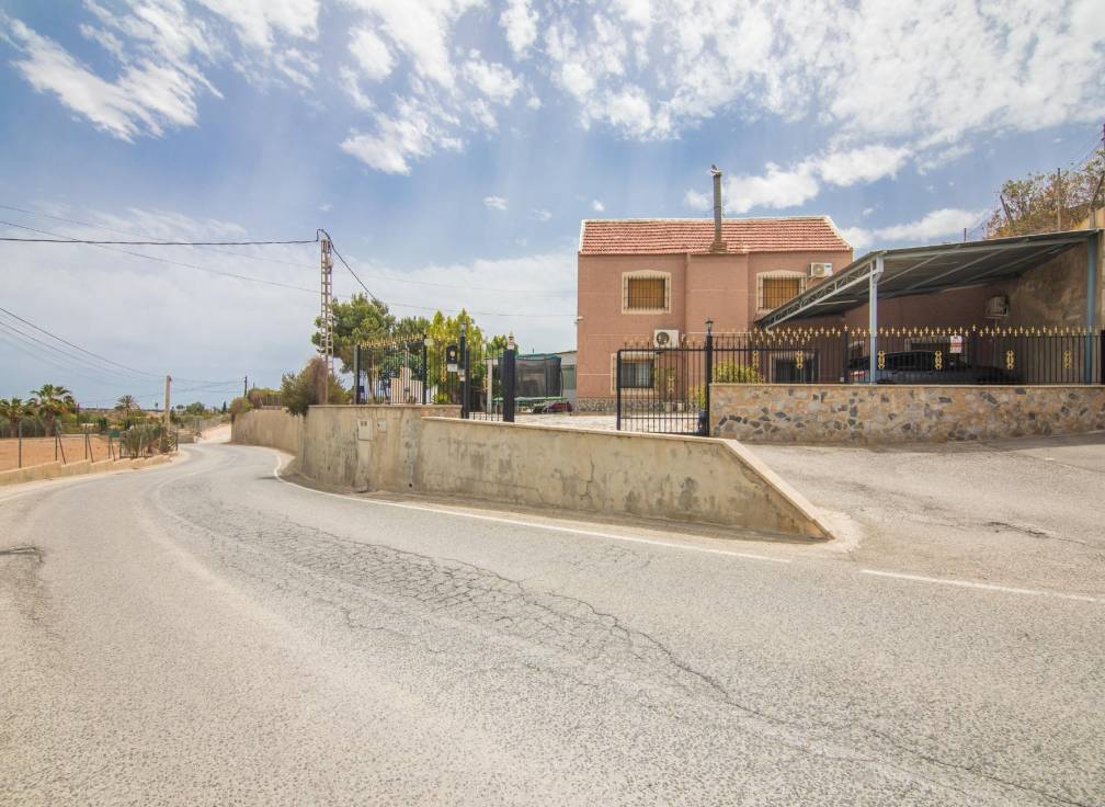 Segunda mano - Chalet - Elche Pedanías - Poligono carrus