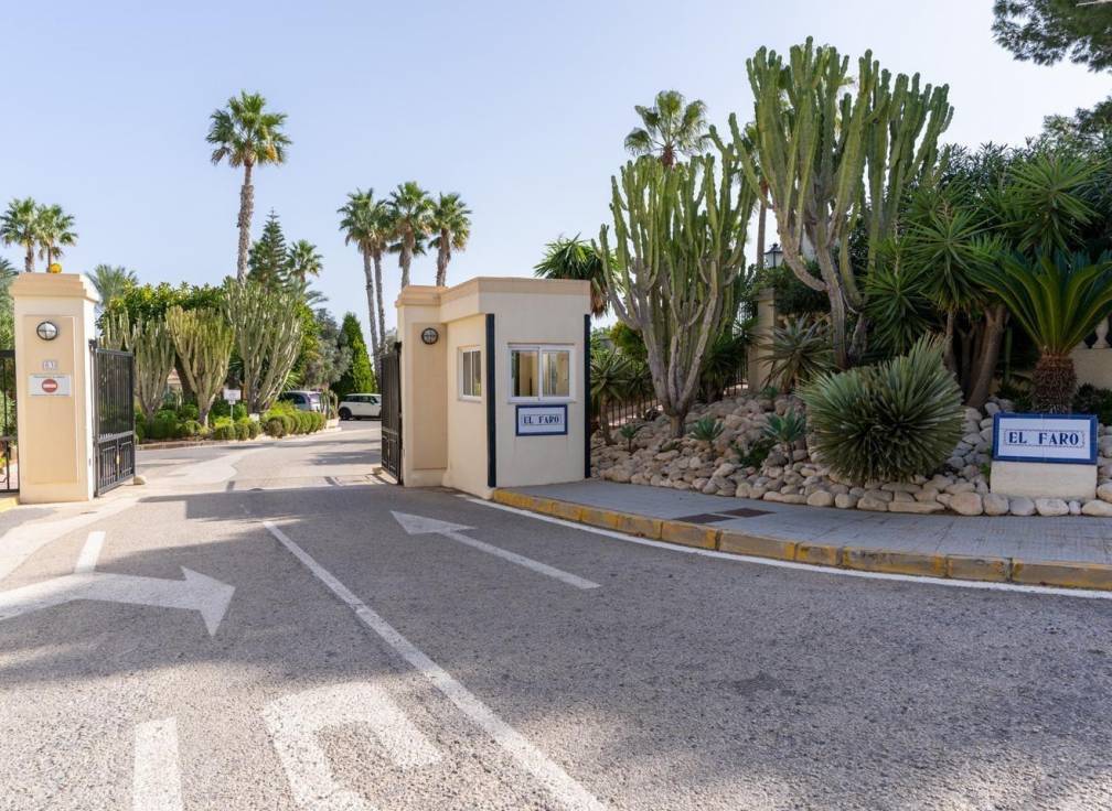 Segunda mano - Chalet - Gran alacant - El Faro