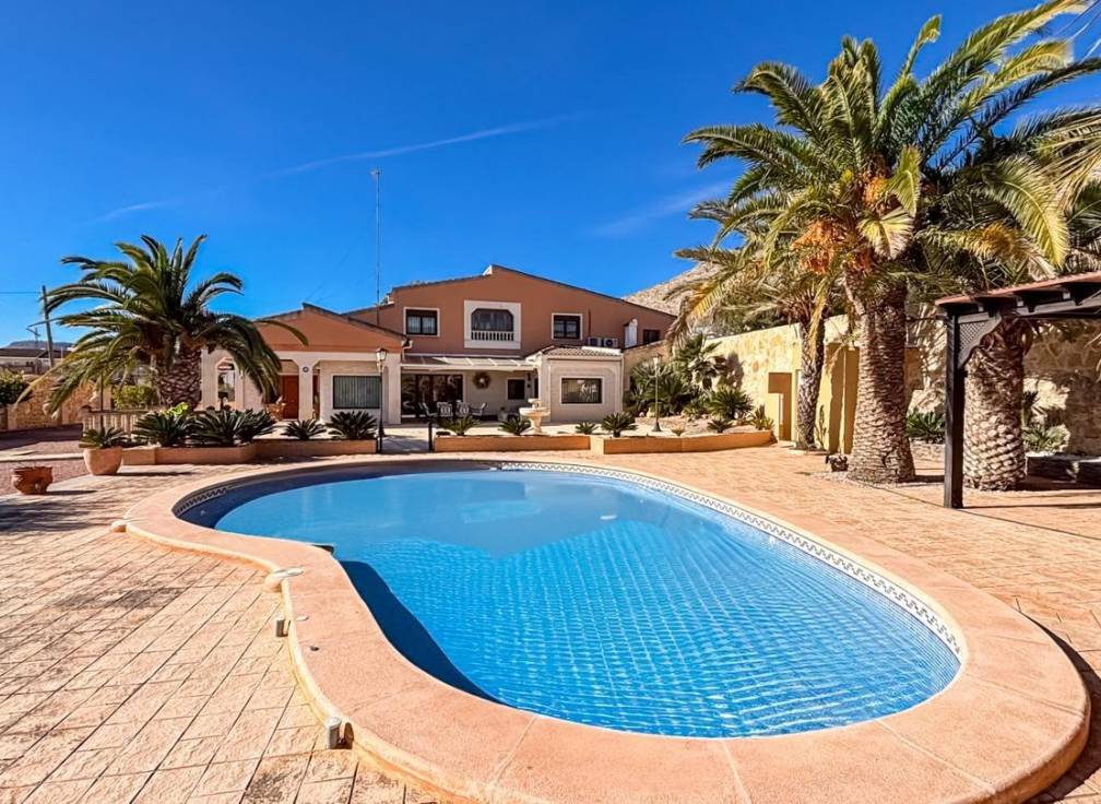 Segunda mano - Chalet - Hondón de las Nieves