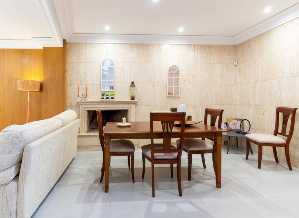 Segunda mano - Chalet - Hondón de las Nieves