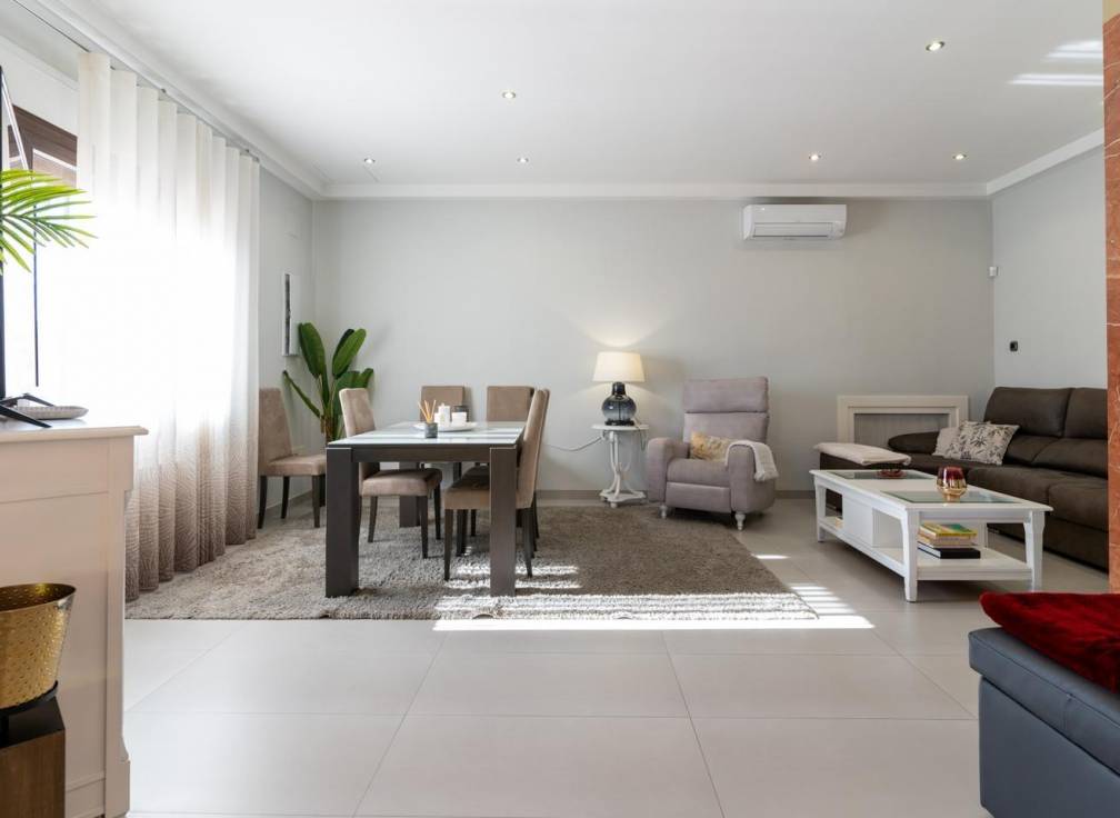 Segunda mano - Chalet - Hondón de las Nieves