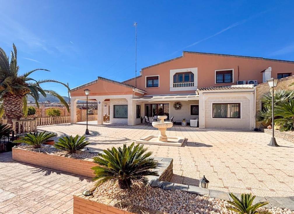 Segunda mano - Chalet - Hondón de las Nieves