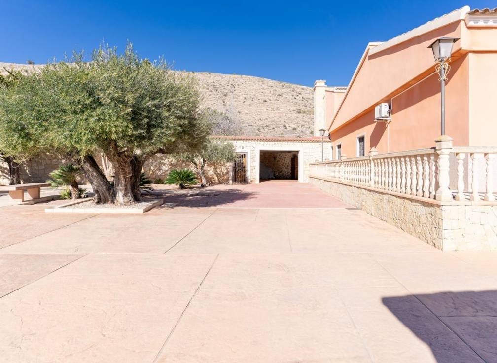 Segunda mano - Chalet - Hondón de las Nieves