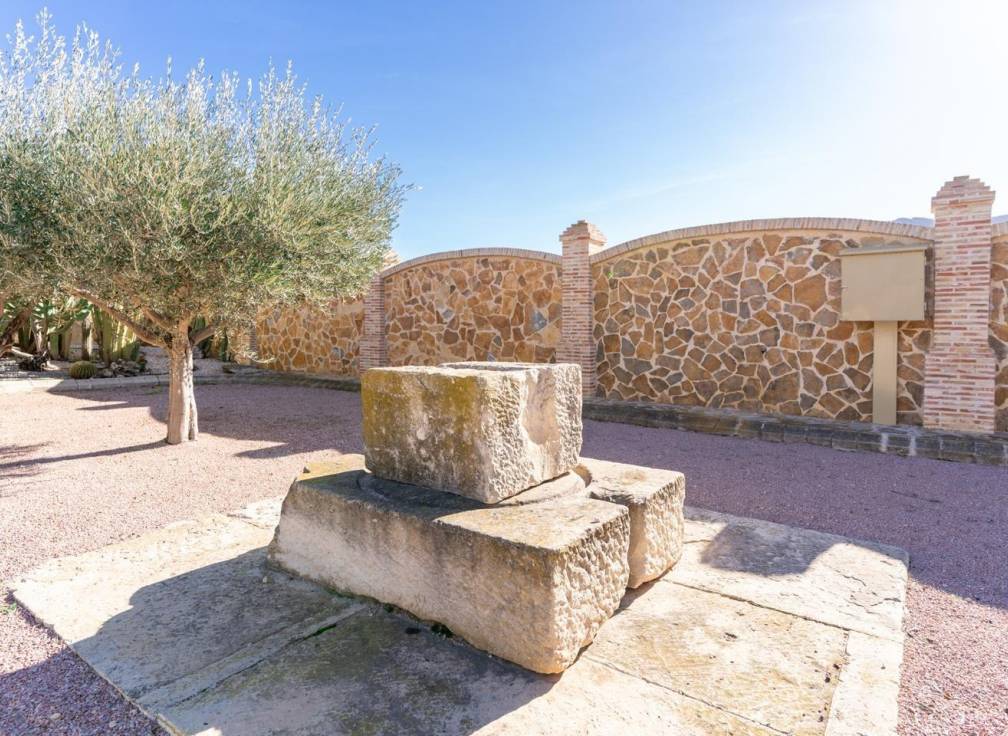 Segunda mano - Chalet - Hondón de las Nieves