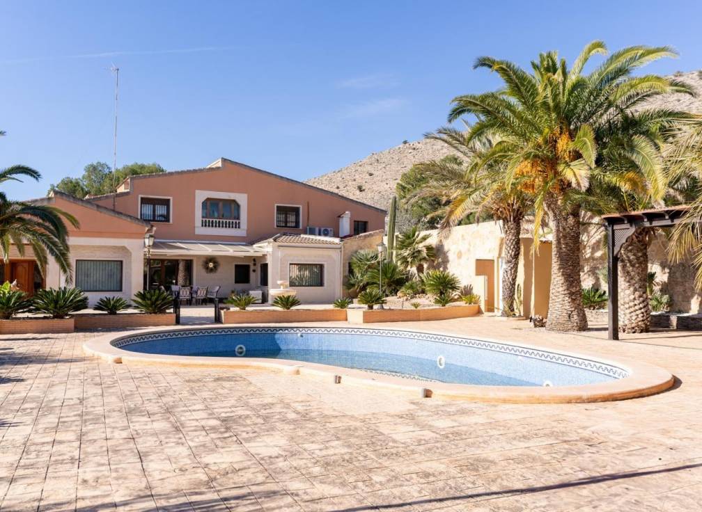 Segunda mano - Chalet - Hondón de las Nieves