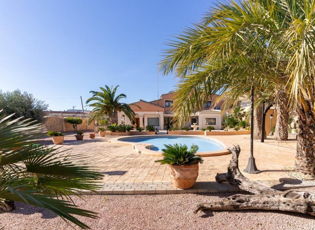 Segunda mano - Chalet - Hondón de las Nieves