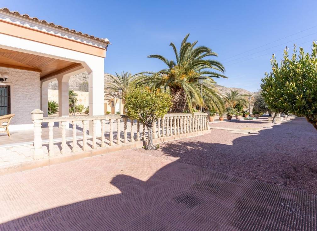 Segunda mano - Chalet - Hondón de las Nieves