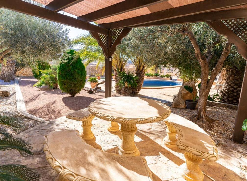 Segunda mano - Chalet - Hondón de las Nieves