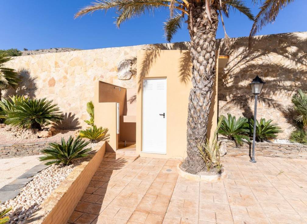 Segunda mano - Chalet - Hondón de las Nieves