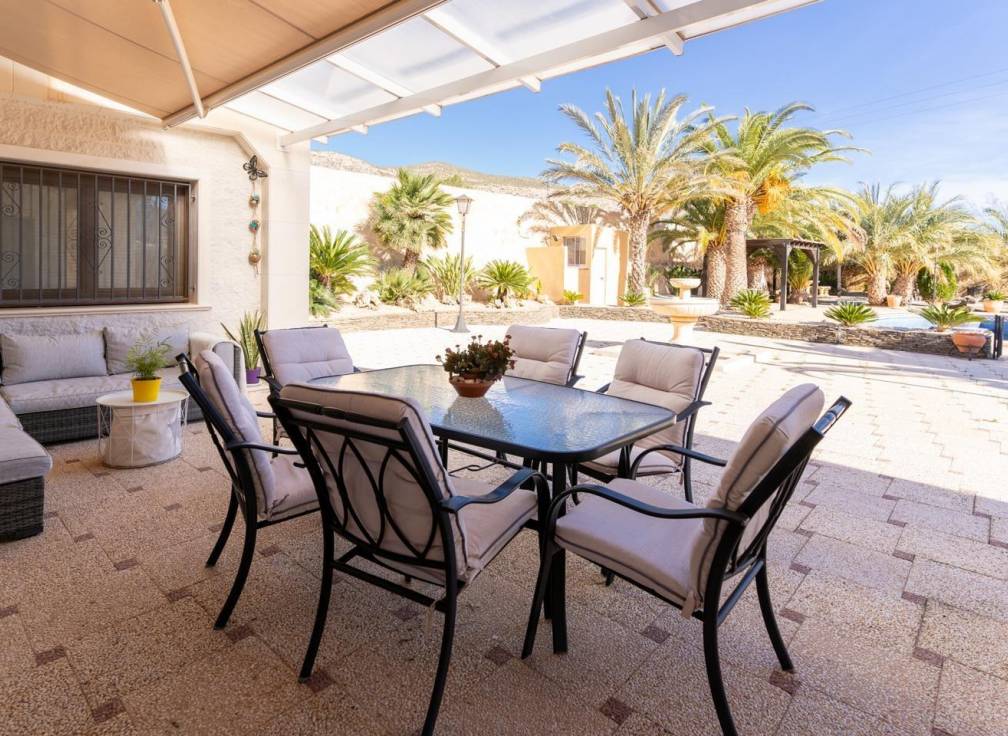 Segunda mano - Chalet - Hondón de las Nieves