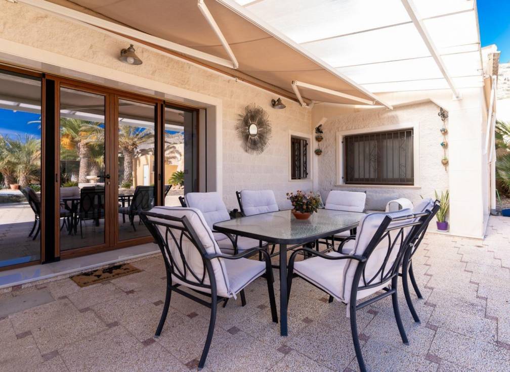 Segunda mano - Chalet - Hondón de las Nieves