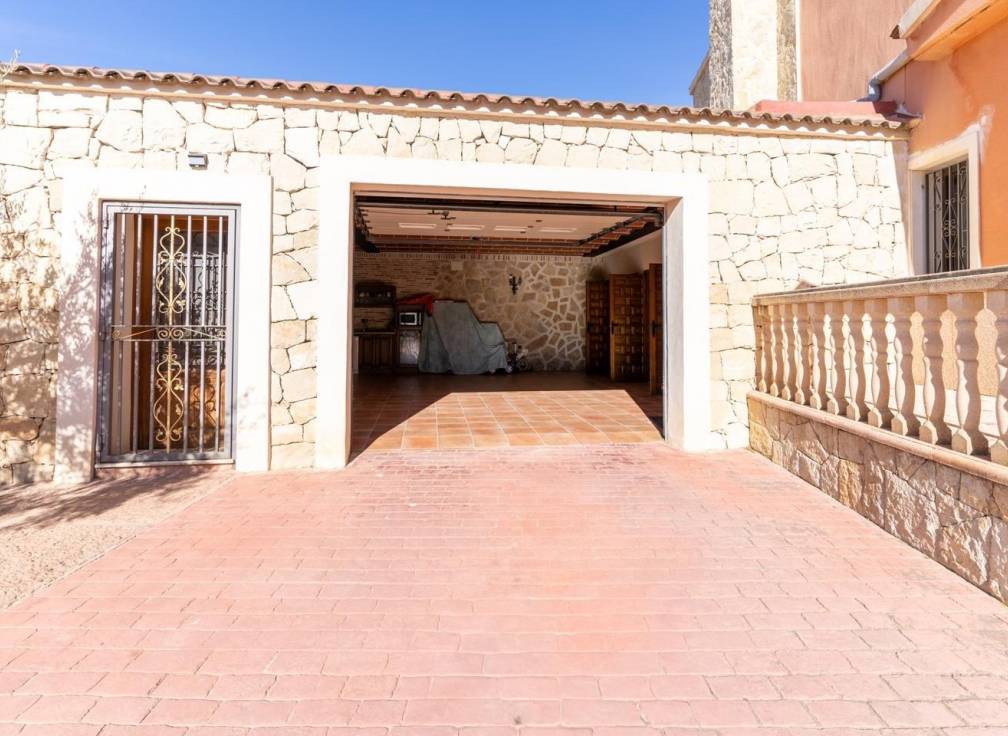 Segunda mano - Chalet - Hondón de las Nieves