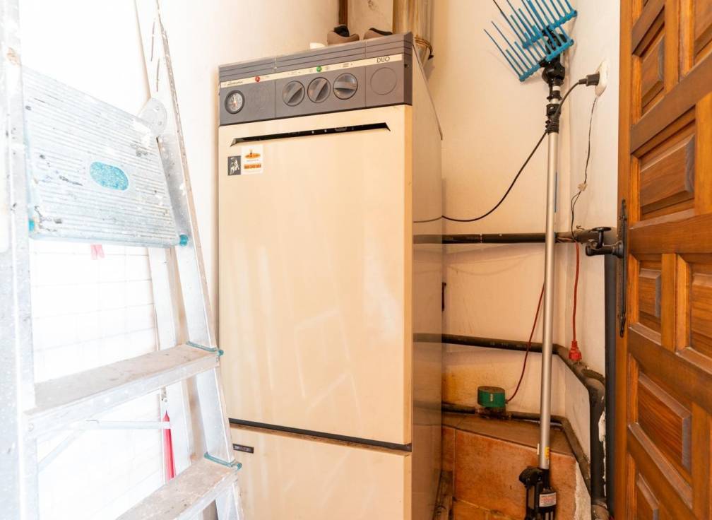 Segunda mano - Chalet - Hondón de las Nieves