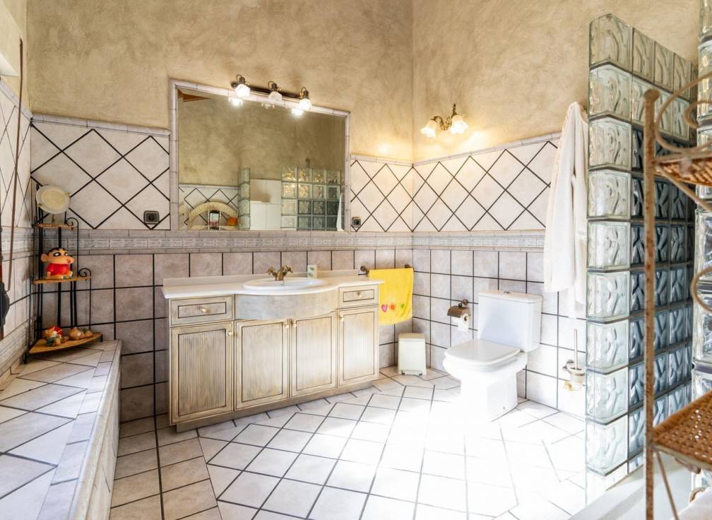 Segunda mano - Chalet - Hondón de las Nieves