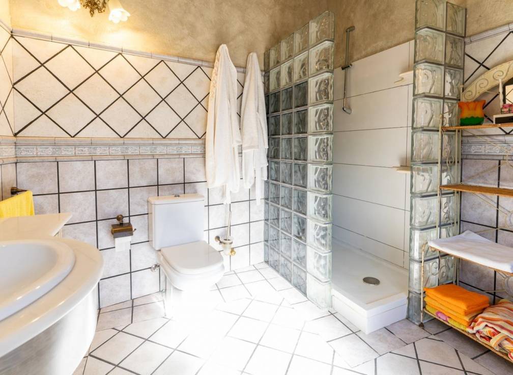 Segunda mano - Chalet - Hondón de las Nieves