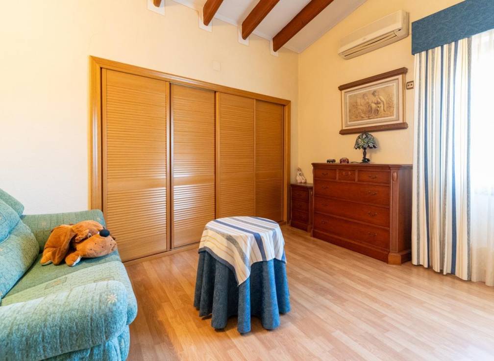 Segunda mano - Chalet - Hondón de las Nieves