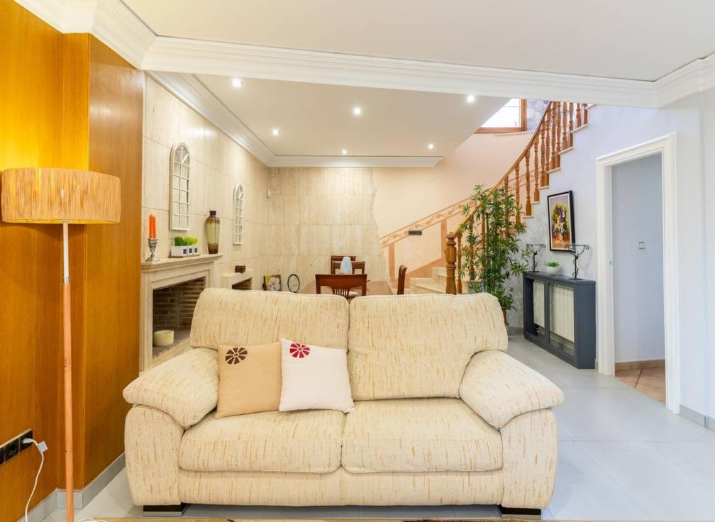 Segunda mano - Chalet - Hondón de las Nieves