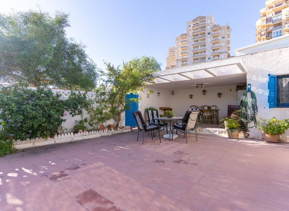 Segunda mano - Chalet - Torrevieja - La Mata