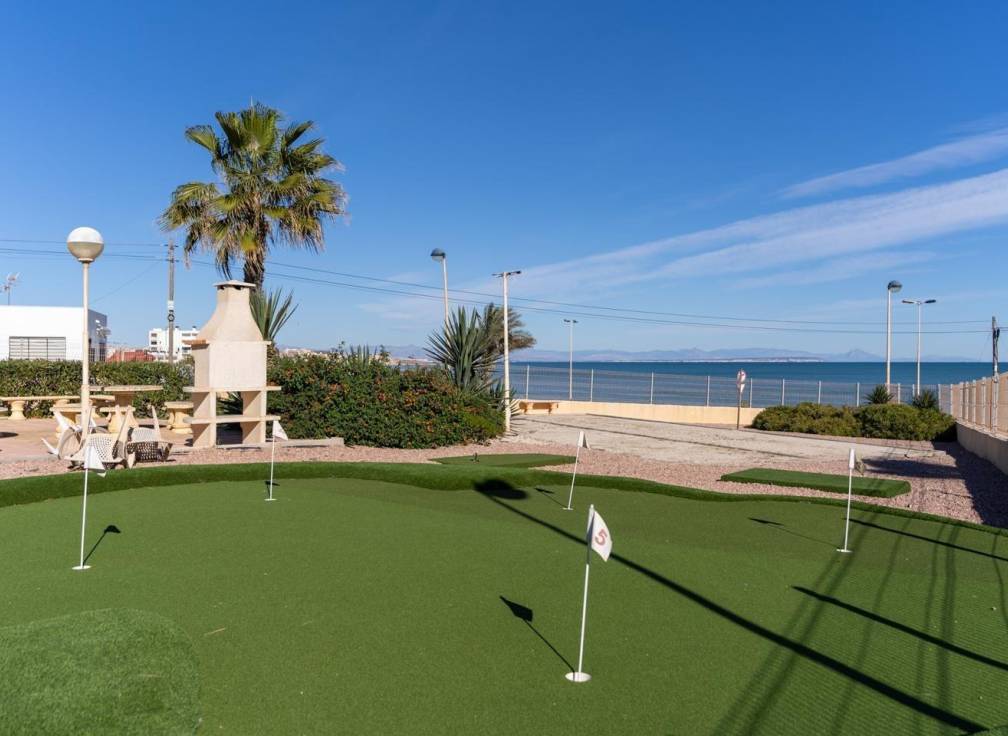 Segunda mano - Chalet - Torrevieja - La Mata