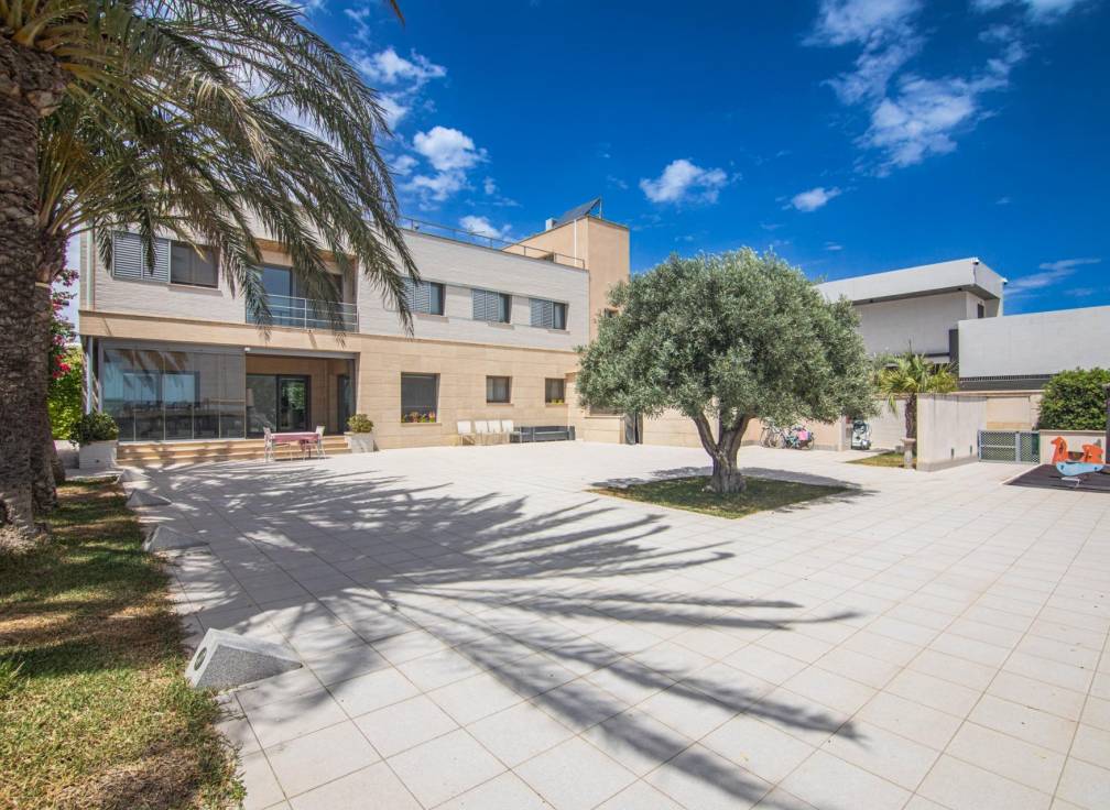 Segunda mano - Chalet - Valverde (Alicante) - Valverde