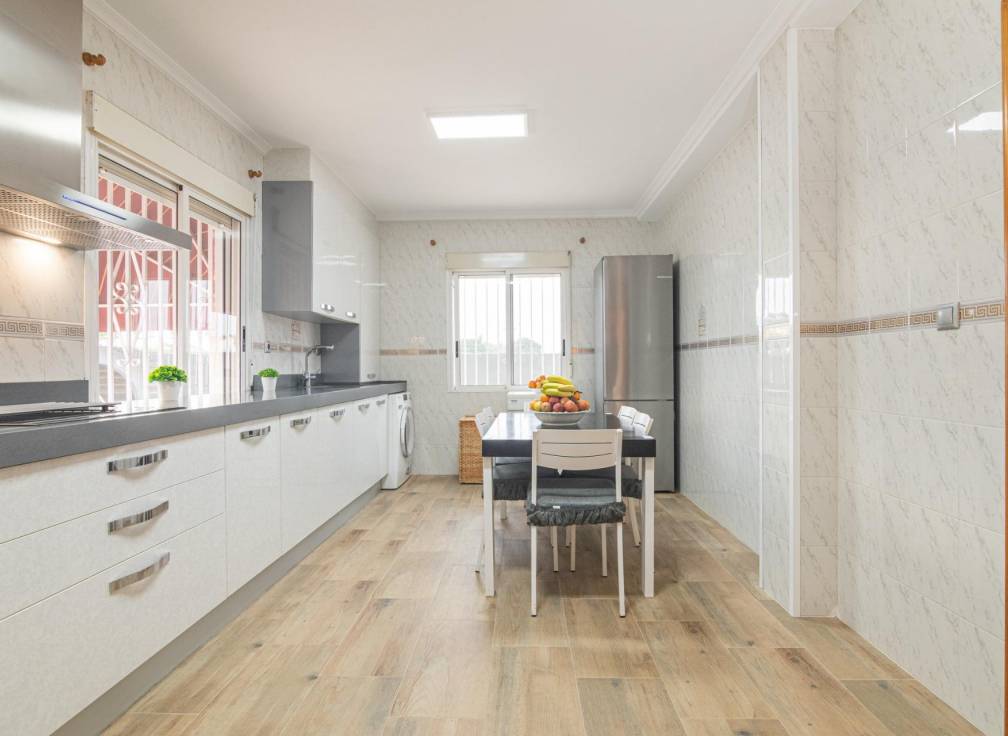 Segunda mano - Chalet - Valverde (Alicante) - Valverde