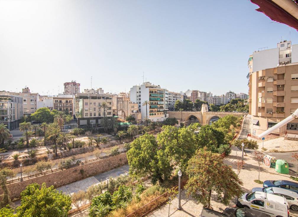 Segunda mano - Duplex - Elche - Raval - Puertas Coloradas
