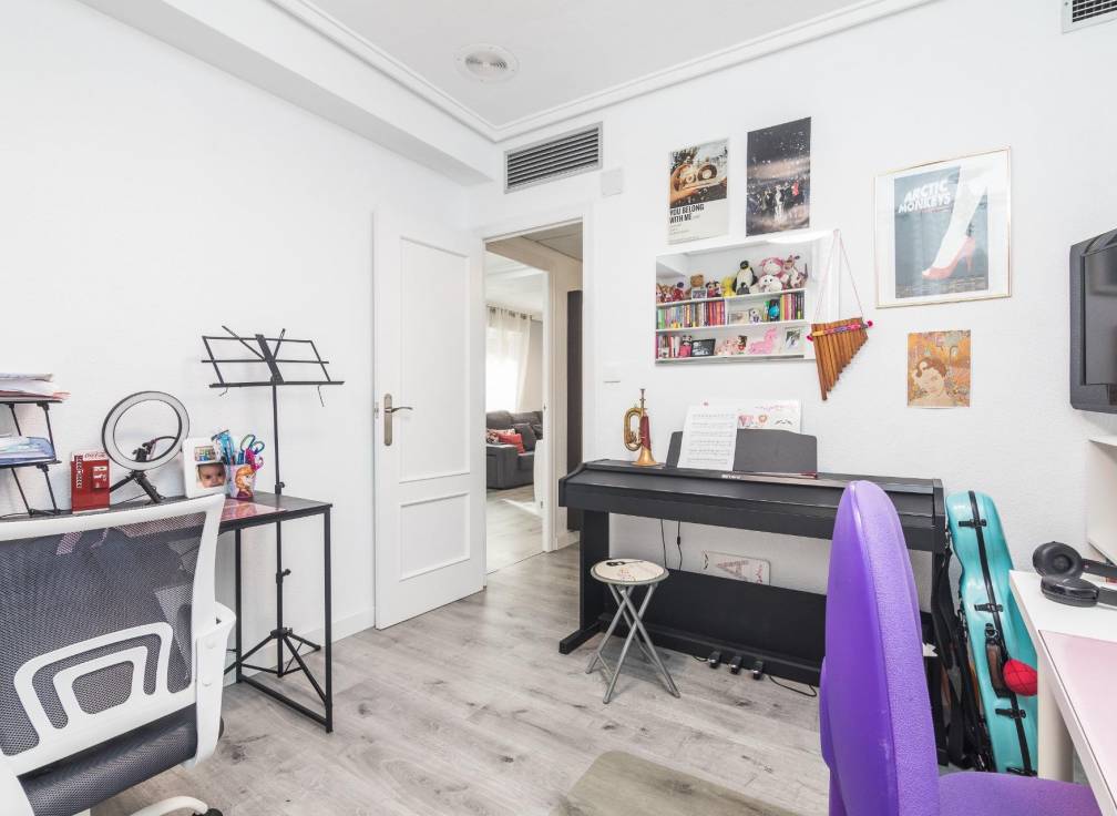 Segunda mano - Entresuelo - Elche - Corazon de Jesus