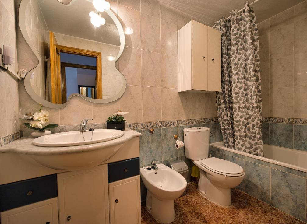 Segunda mano -  - Gran alacant - Avda. mediterraneo