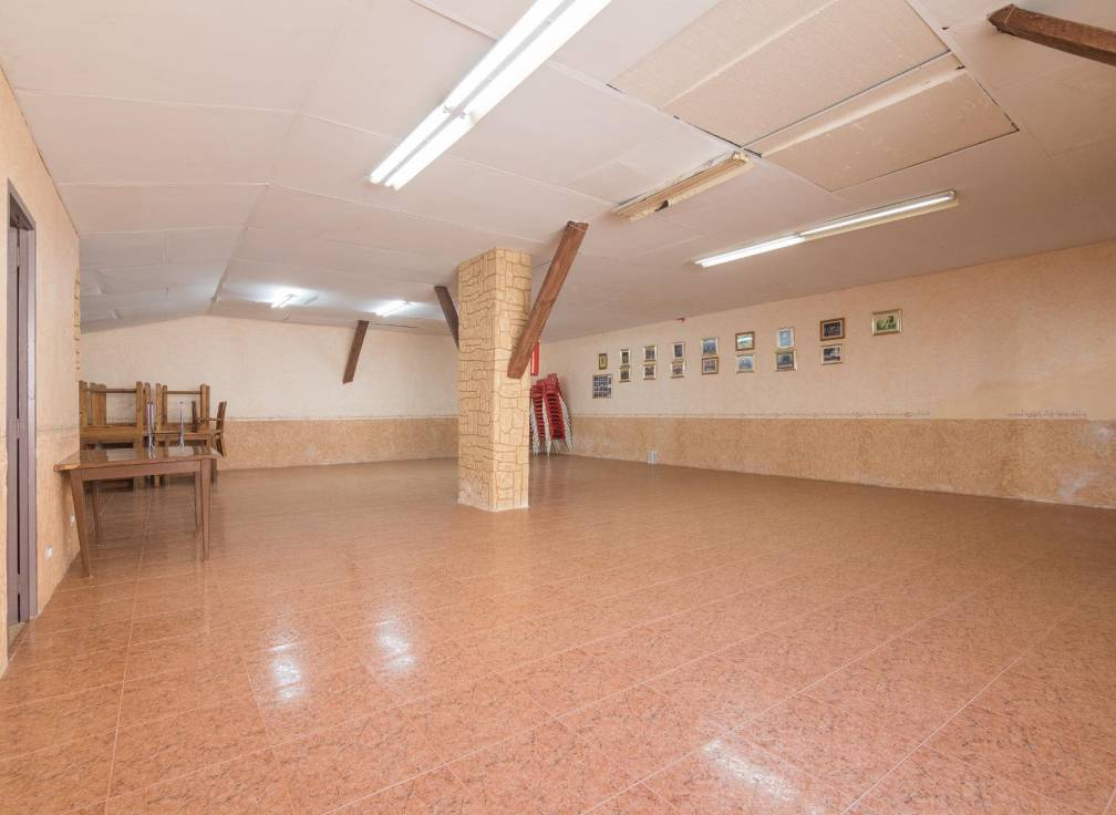 Segunda mano - Local comercial - Algueña