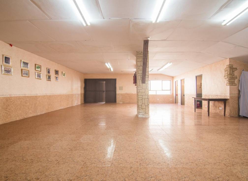 Segunda mano - Local comercial - Algueña