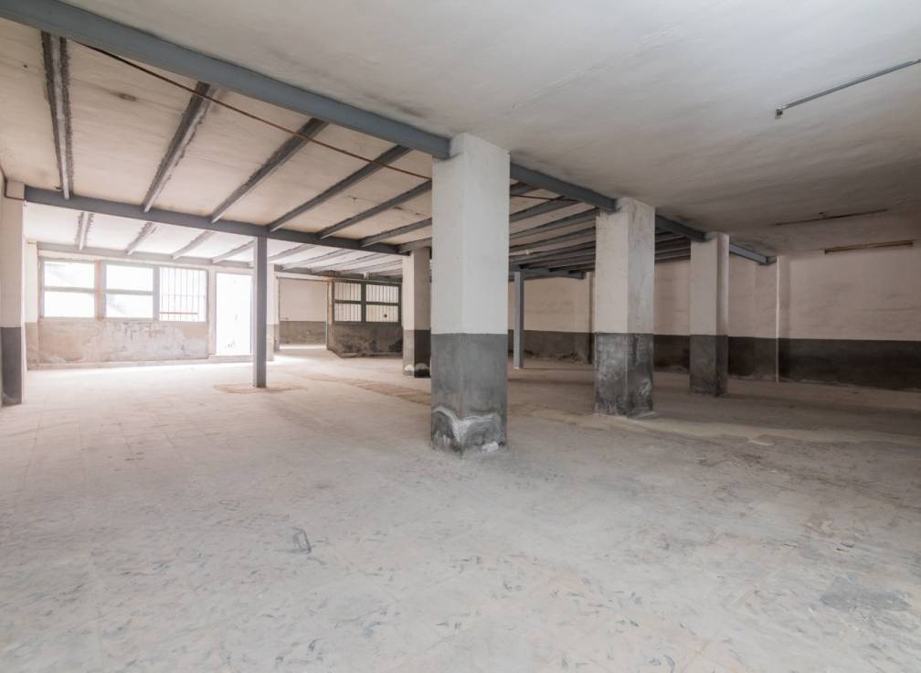 Segunda mano - Local comercial - Elche - Carrus