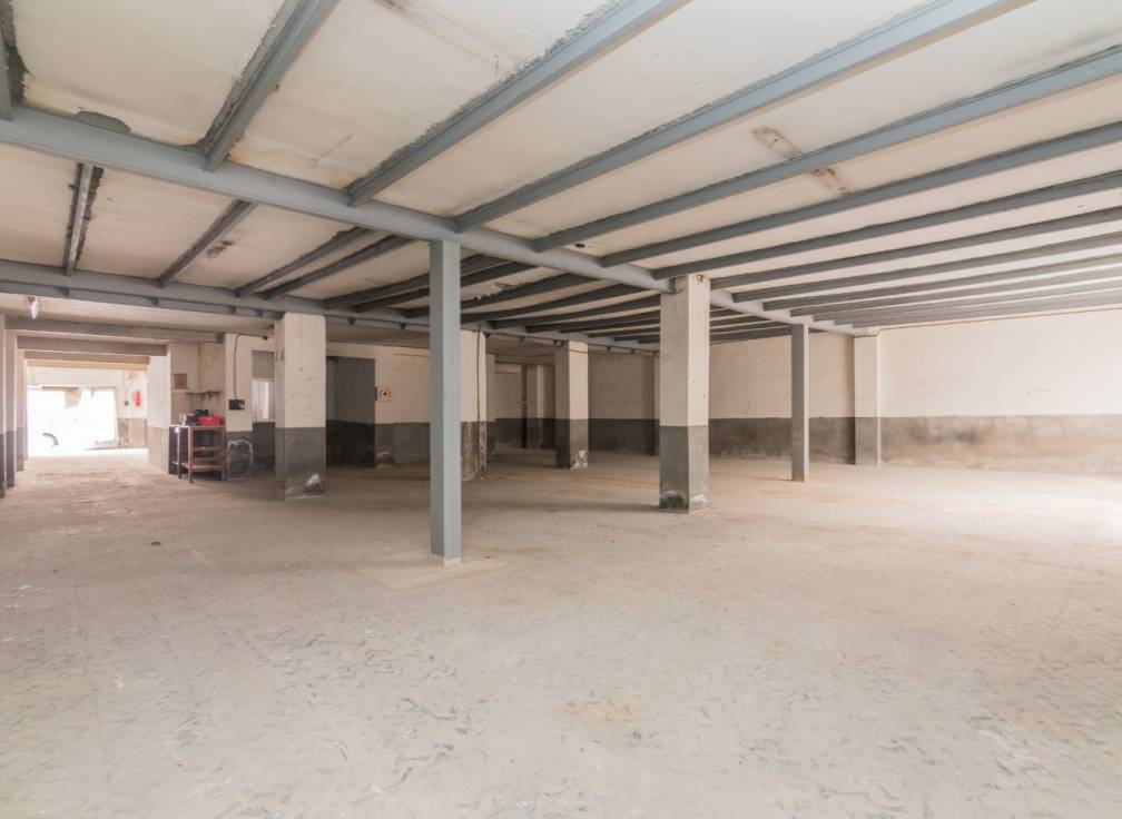Segunda mano - Local comercial - Elche - Carrus