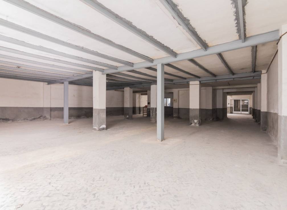 Segunda mano - Local comercial - Elche - Carrus