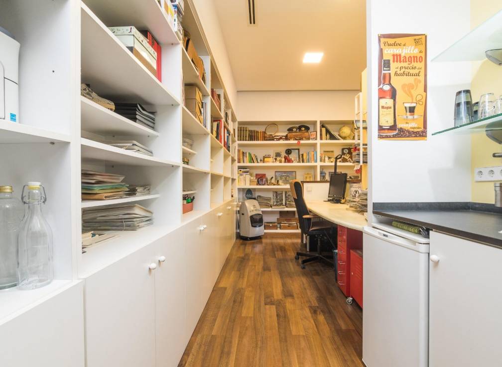 Segunda mano - Local comercial - Elche - Centro