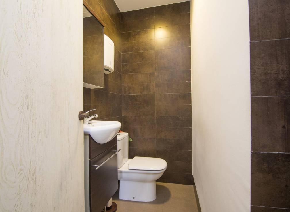 Segunda mano - Local comercial - Elche - Centro