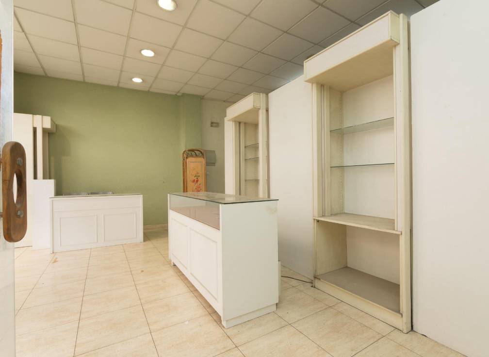 Segunda mano - Local comercial - Elche - Centro