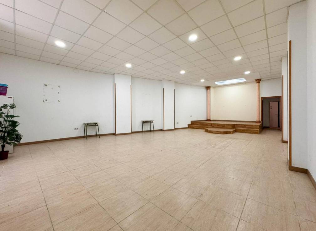 Segunda mano - Local comercial - Elche - Centro