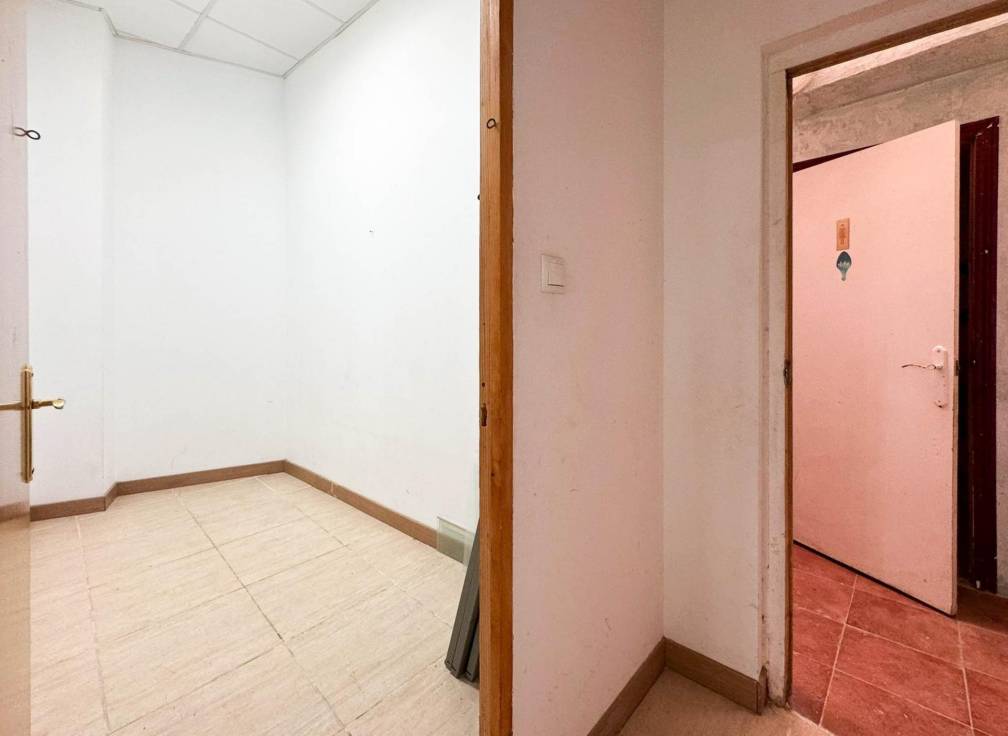 Segunda mano - Local comercial - Elche - Centro