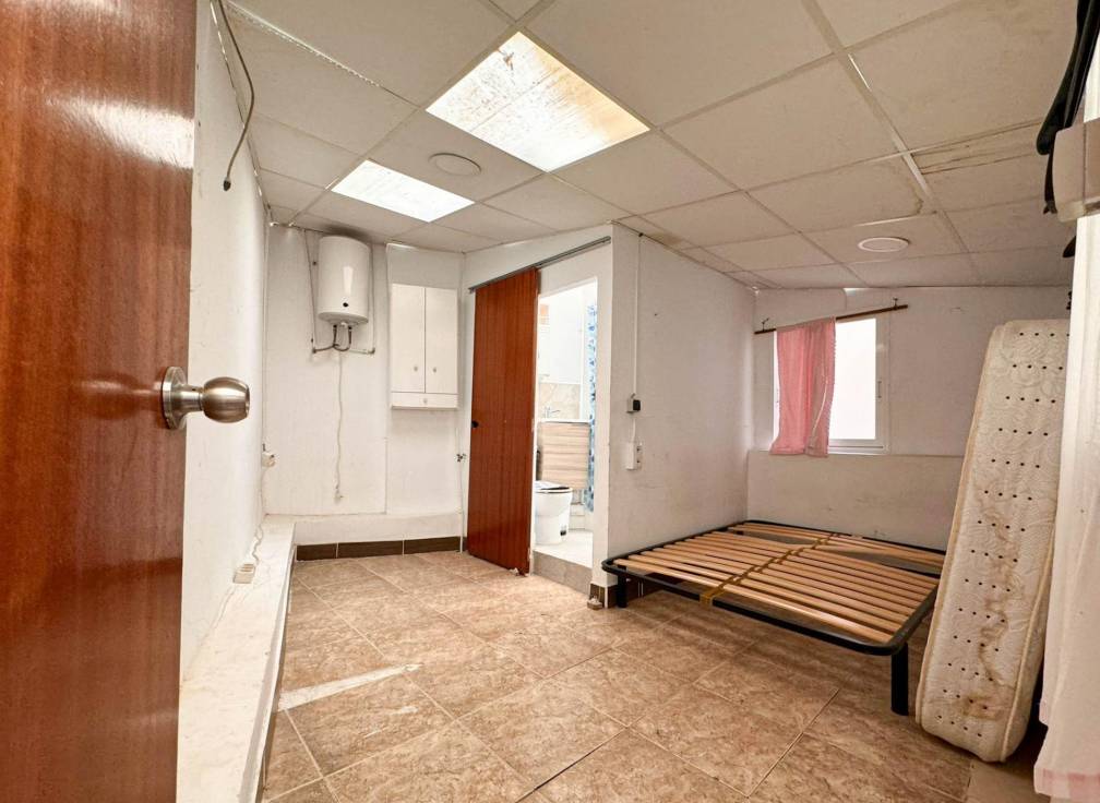 Segunda mano - Local comercial - Elche - Centro