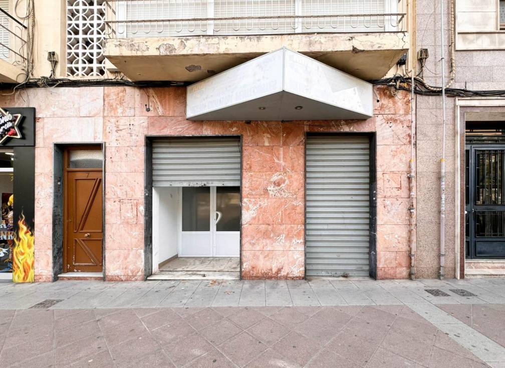 Segunda mano - Local comercial - Elche - Centro