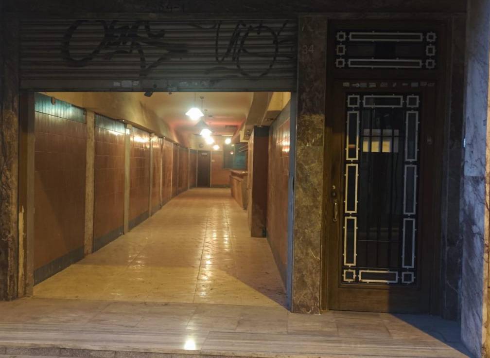 Segunda mano - Local comercial - Elche - Centro