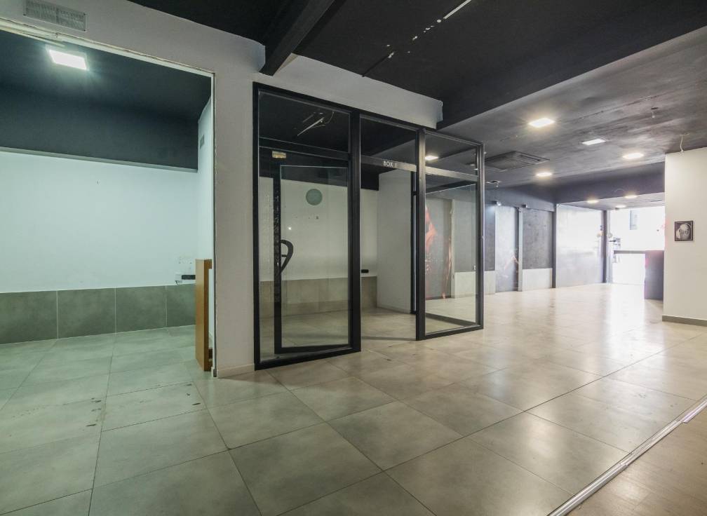 Segunda mano - Local comercial - Elche - Centro
