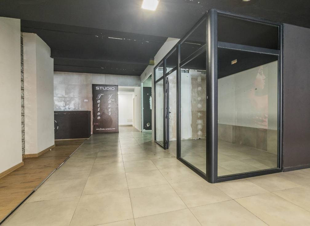 Segunda mano - Local comercial - Elche - Centro