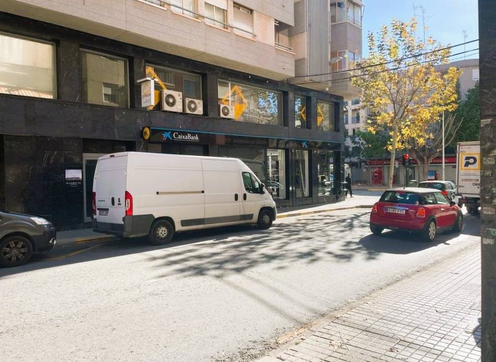 Segunda mano - Local comercial - Elche - Plaza Crevillente-Juzgados