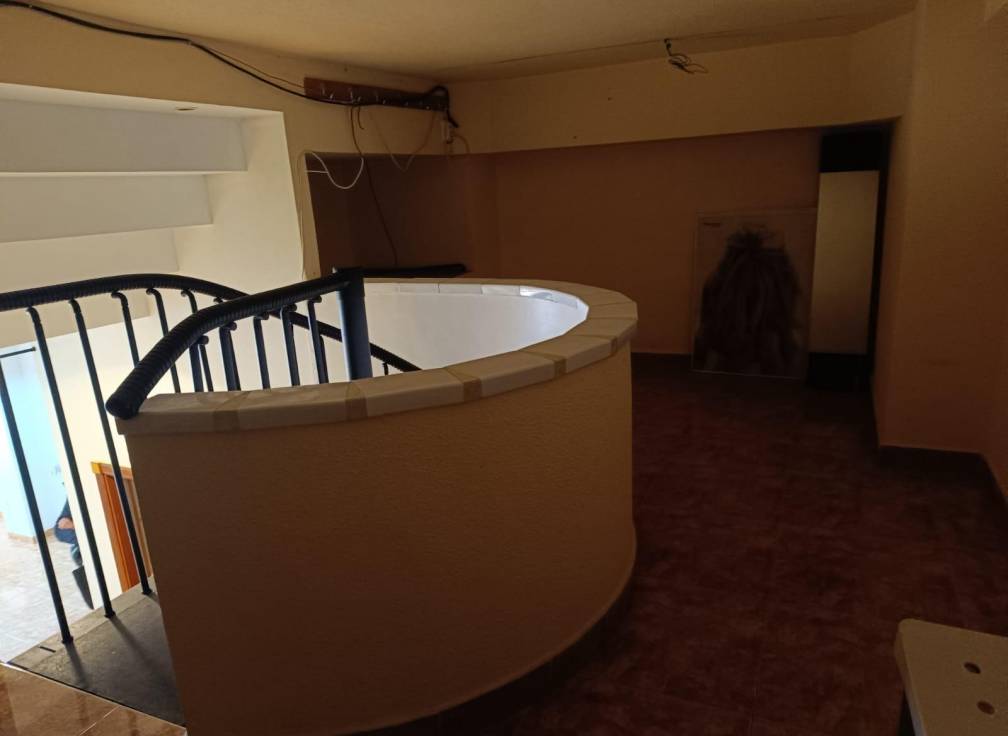 Segunda mano - Local comercial - Elche - Plaza Madrid