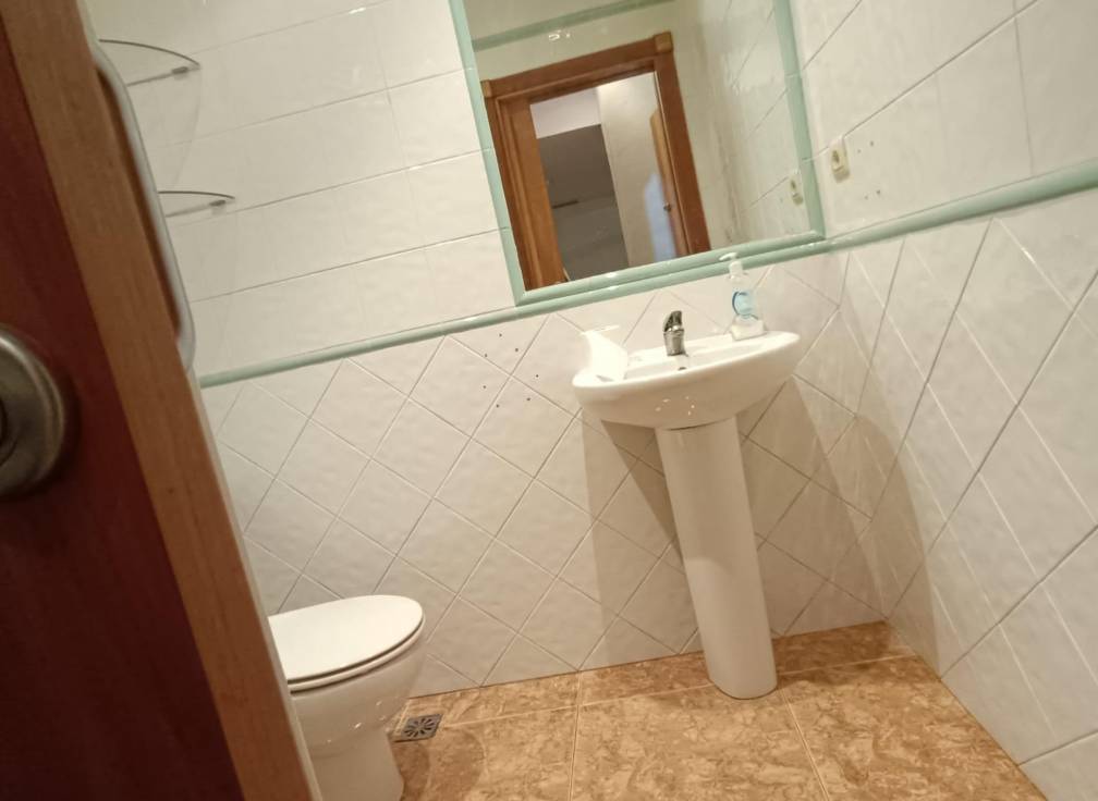 Segunda mano - Local comercial - Elche - Plaza Madrid