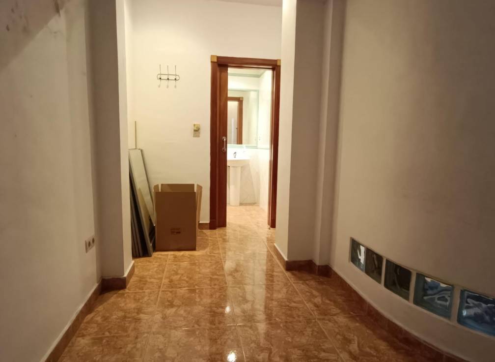 Segunda mano - Local comercial - Elche - Plaza Madrid