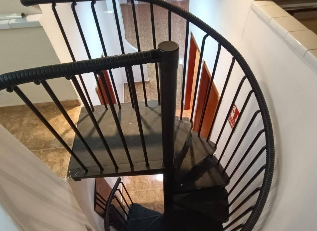 Segunda mano - Local comercial - Elche - Plaza Madrid