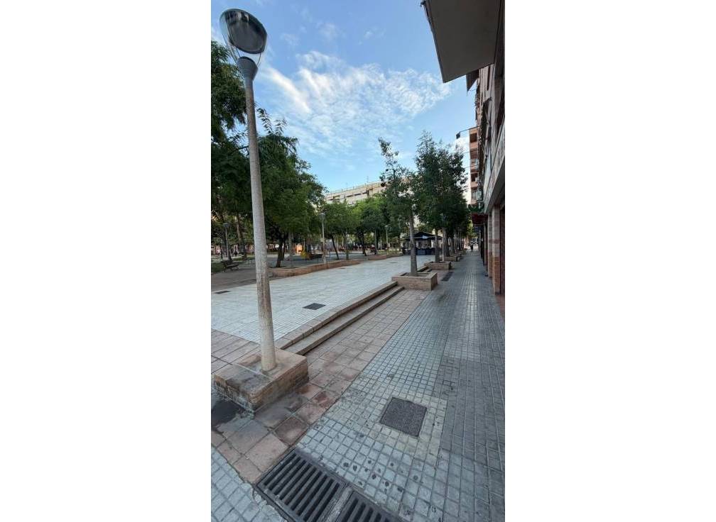 Segunda mano - Local comercial - Elche - Plaza Madrid