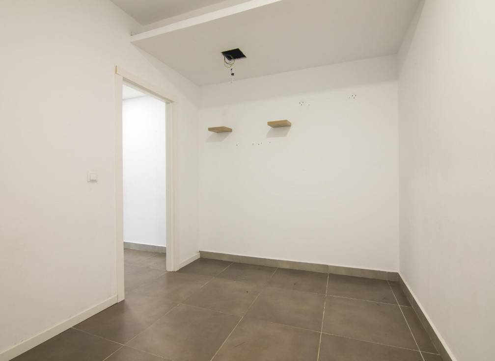 Segunda mano - Local comercial - Elche - Plaza Obispo Siuri